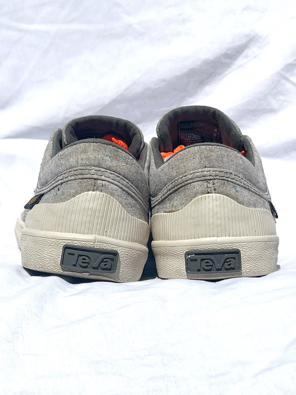 Teva Freewheel Grey Canvas Low Top Sneakers 6.5W Custom Neon Orange Laces 101948 - Picture 5 of 8